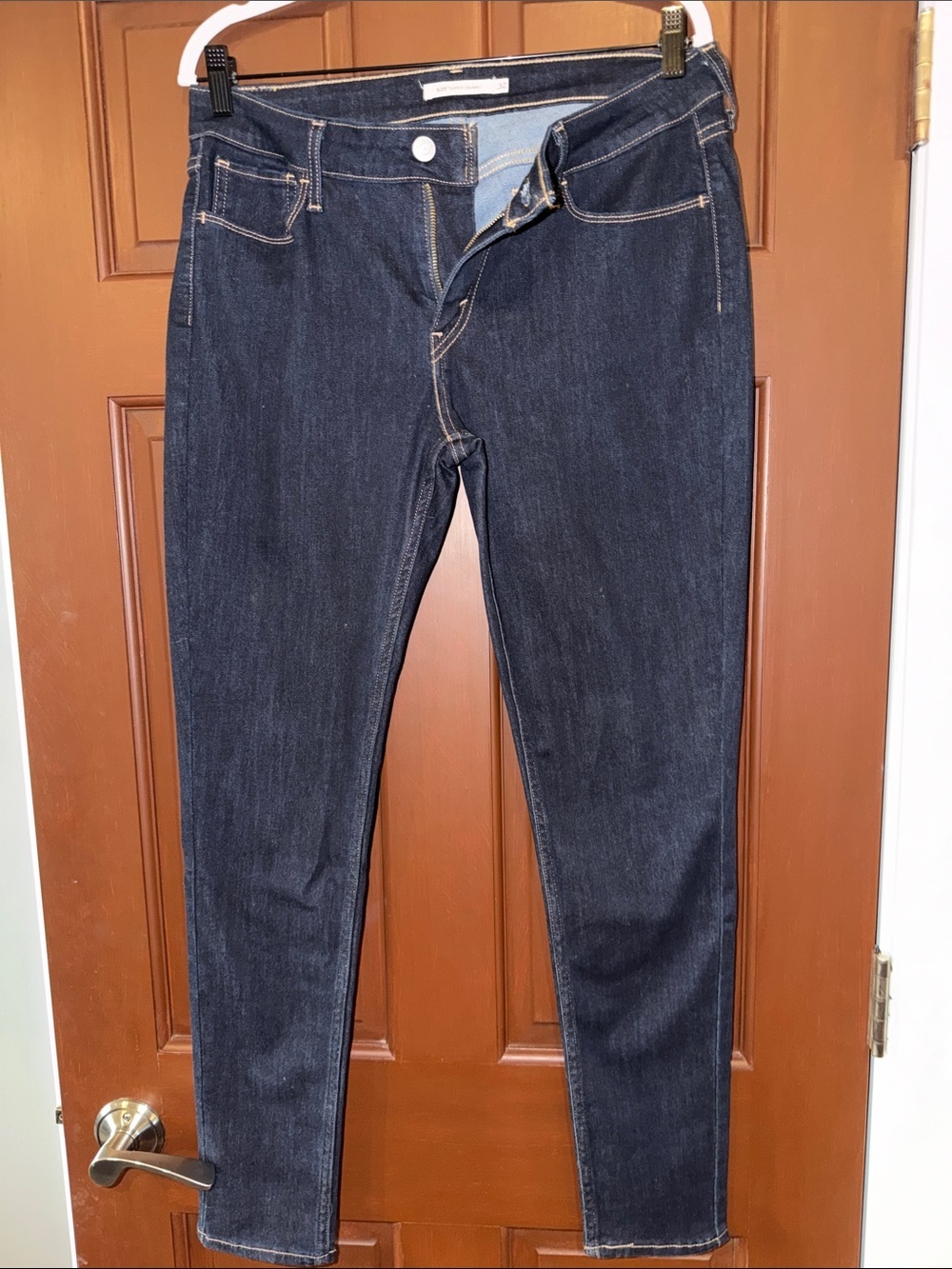 Classic Levi’s 535 Super Skinny jeans